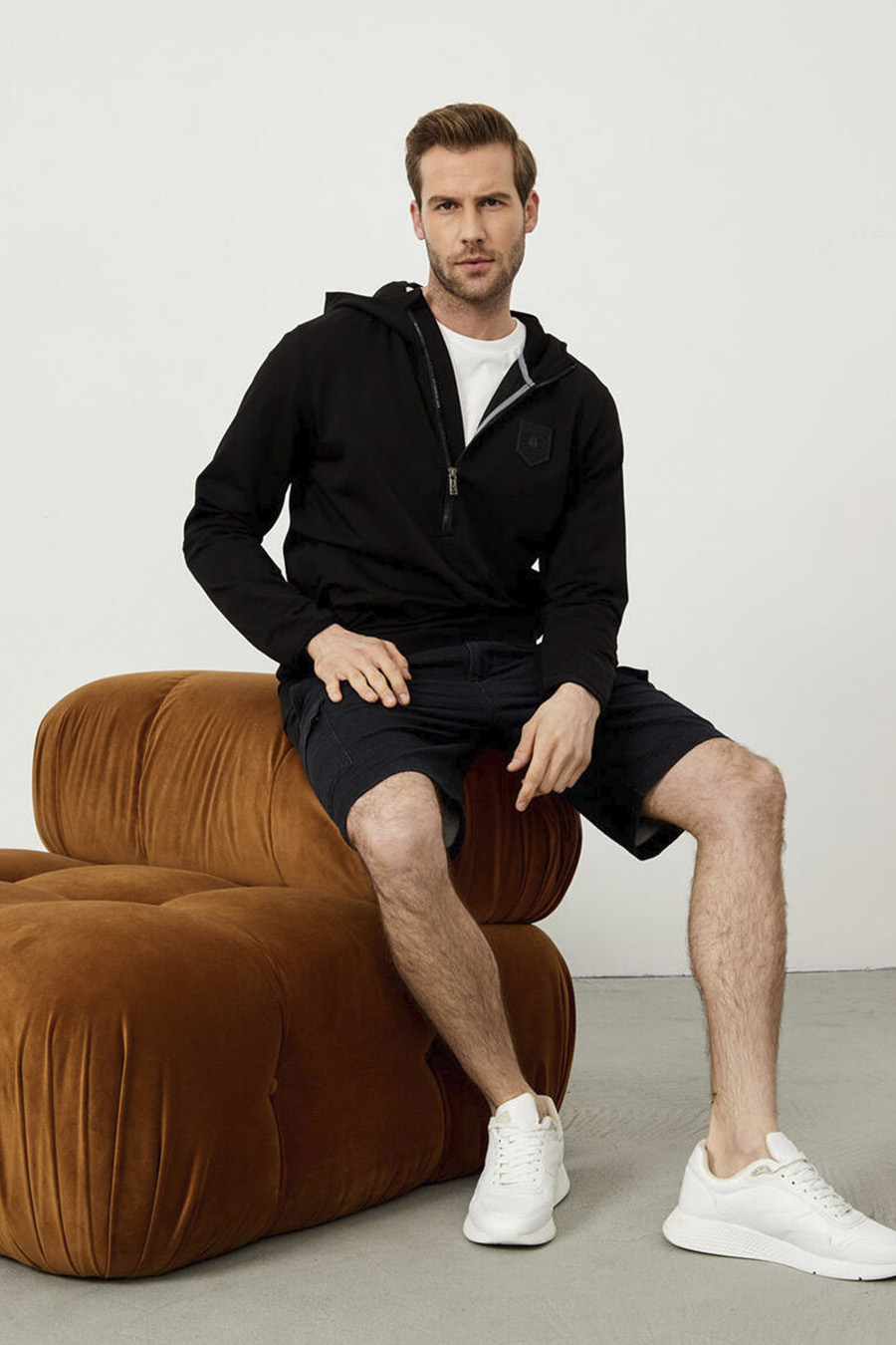 Sweatshirt XINT 300265-SIYAH