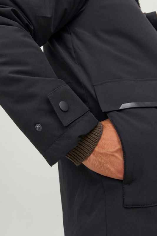 Žieminė striukė JACK & JONES 12211896-Black