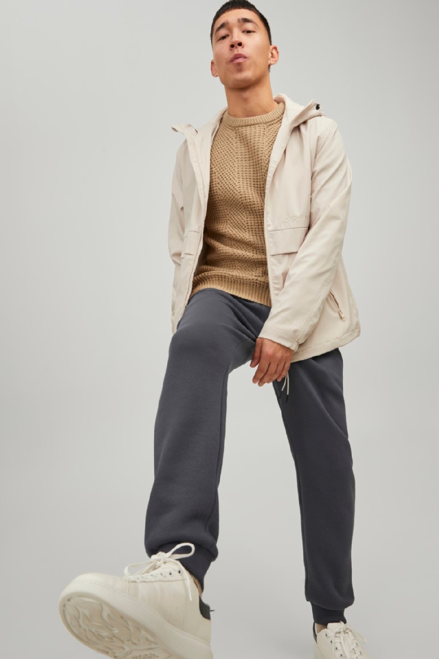 Sporta bikses JACK & JONES 12195726-Asphalt