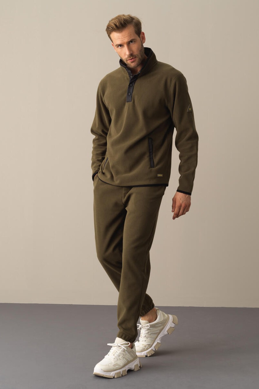 Sporta bikses XINT 380136-HAKI