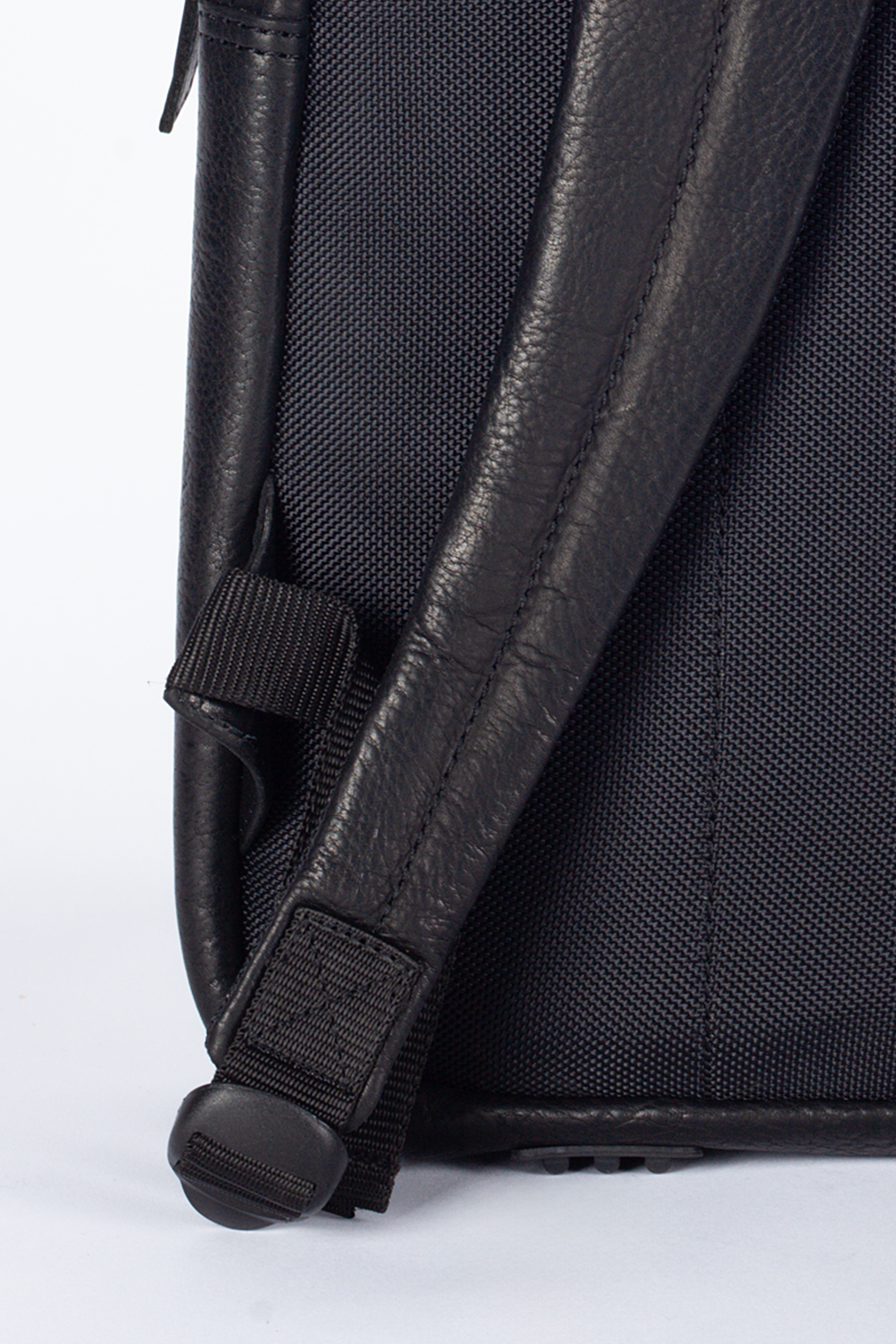 Mugursoma PIERRE CARDIN 200120-YS12-NERO-NERO