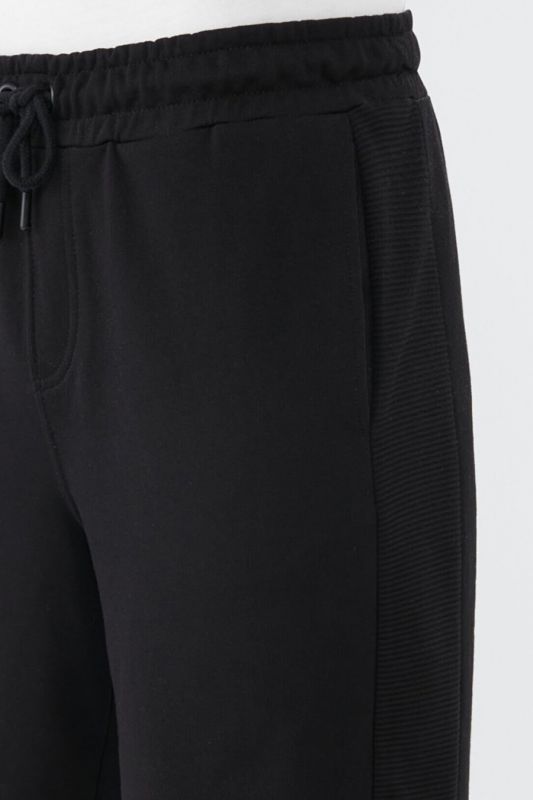 Sporta šorti MAVI 067156-900