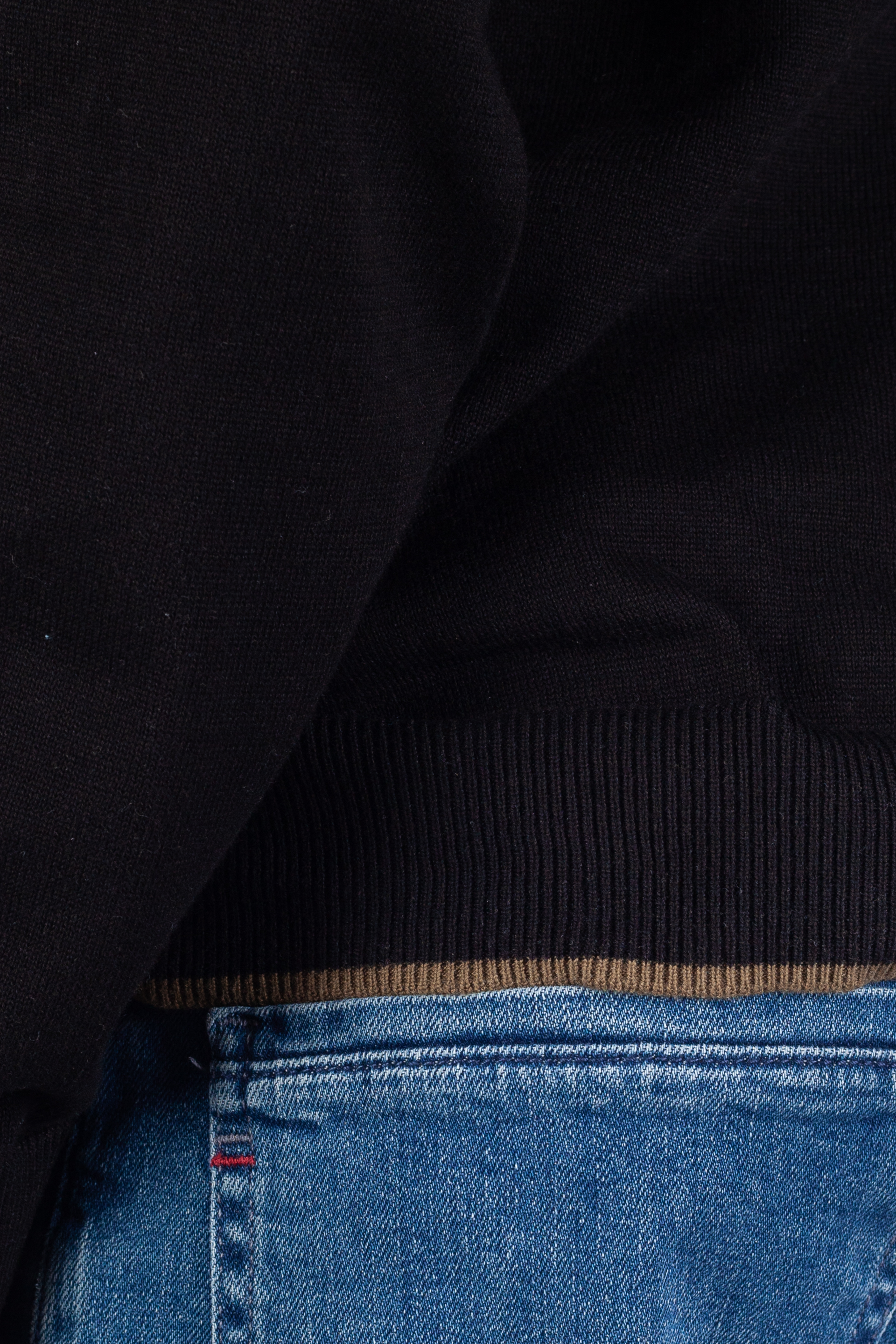 Свитер JACK & JONES 12248660-Black