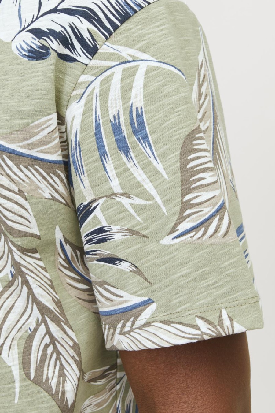 Футболкa JACK & JONES 12249329-Oil-Green