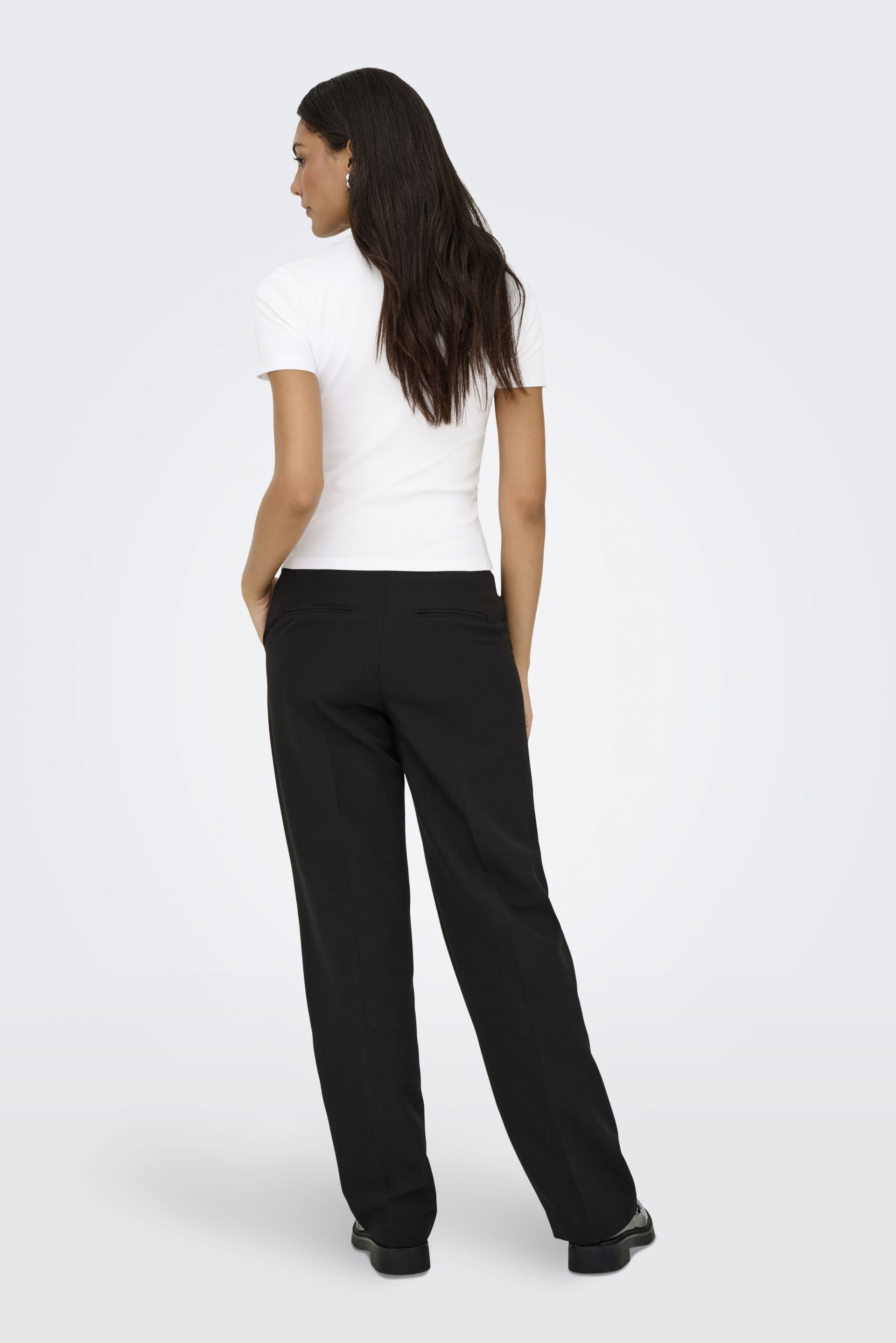 Футболкa ONLY 15369240-Bright-White