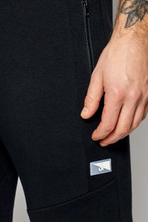 Спортивные штаны JACK & JONES 12184970-Black