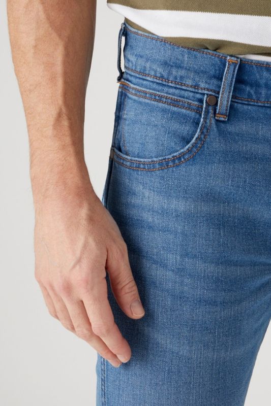 Джинсы WRANGLER W15QAG42E
